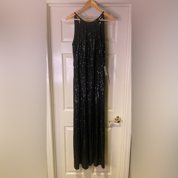 NWT Max Studio Women’s Sequin‎ Halter Wide Leg Jumpsuit in Black Size Medium - Picture 4 of 6